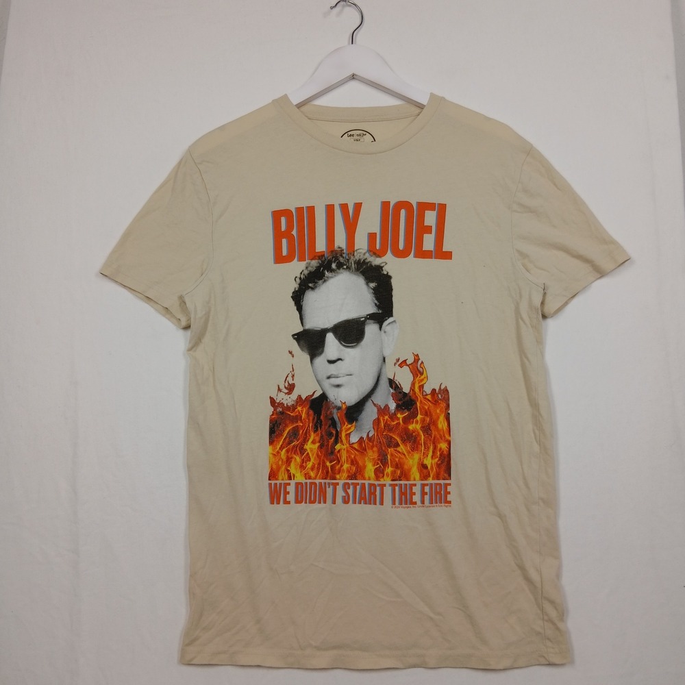 Lee Billy Joel We Didnt Start The Fire Graphic T-Shirt Tan Mens Small M1743